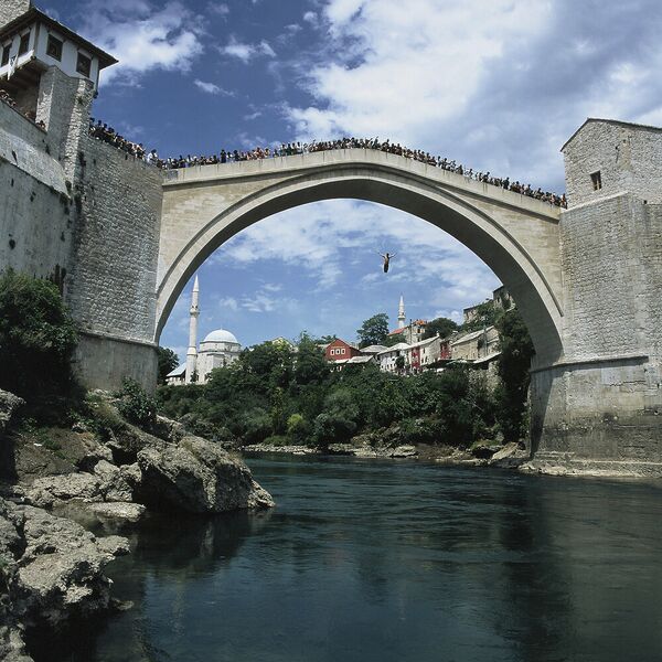 File:Old Bridge Area.jpg